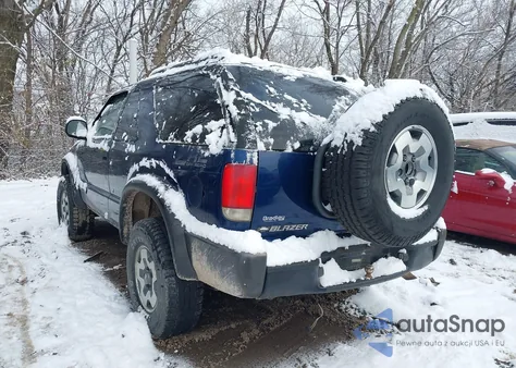1998 Chevrolet Blazer Ls z USA, uszkodzony, nr VIN 1GNCT18W5WK242547